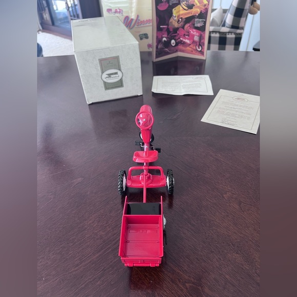 Hallmark Kiddie Car Classics Murray Tractor & Trailer - Picture 6 of 8